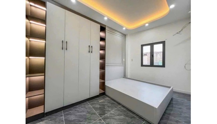 Bán nhà Lê Văn Duyệt, P.1, gần Cầu Bông ,HXH ,3 tầng , 55m2, 4x13m,full NT